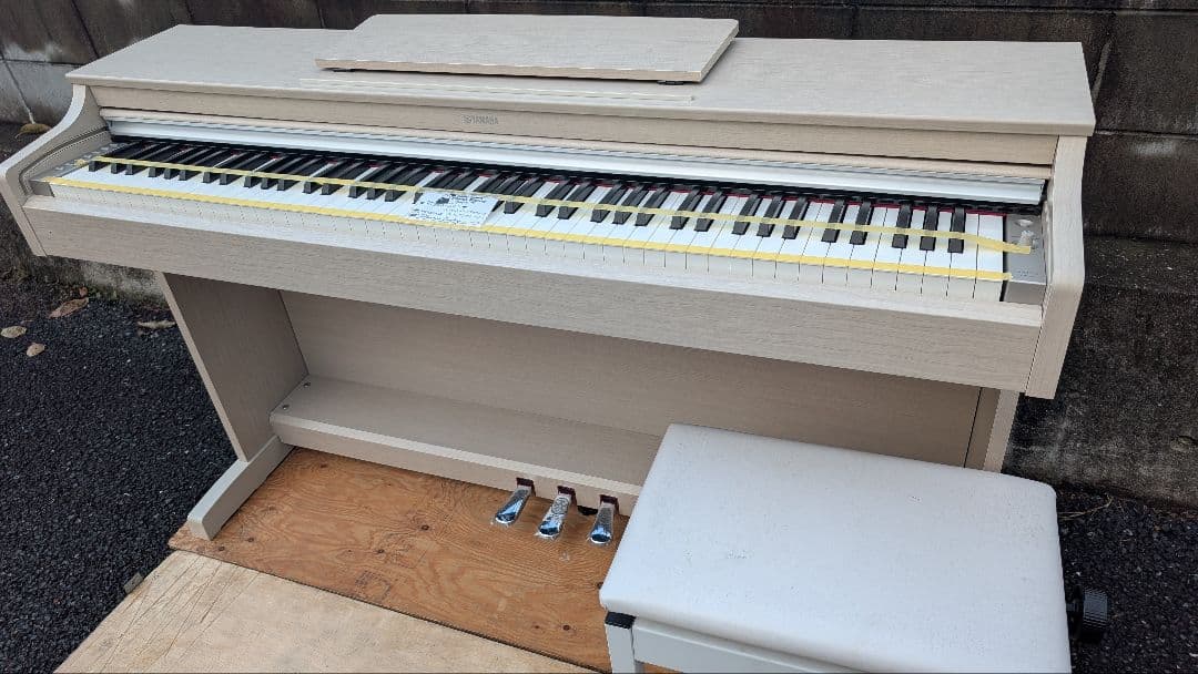 送料込み YAMAHA 大人気の 電子ピアノ YDP-163 17年購入 激美品