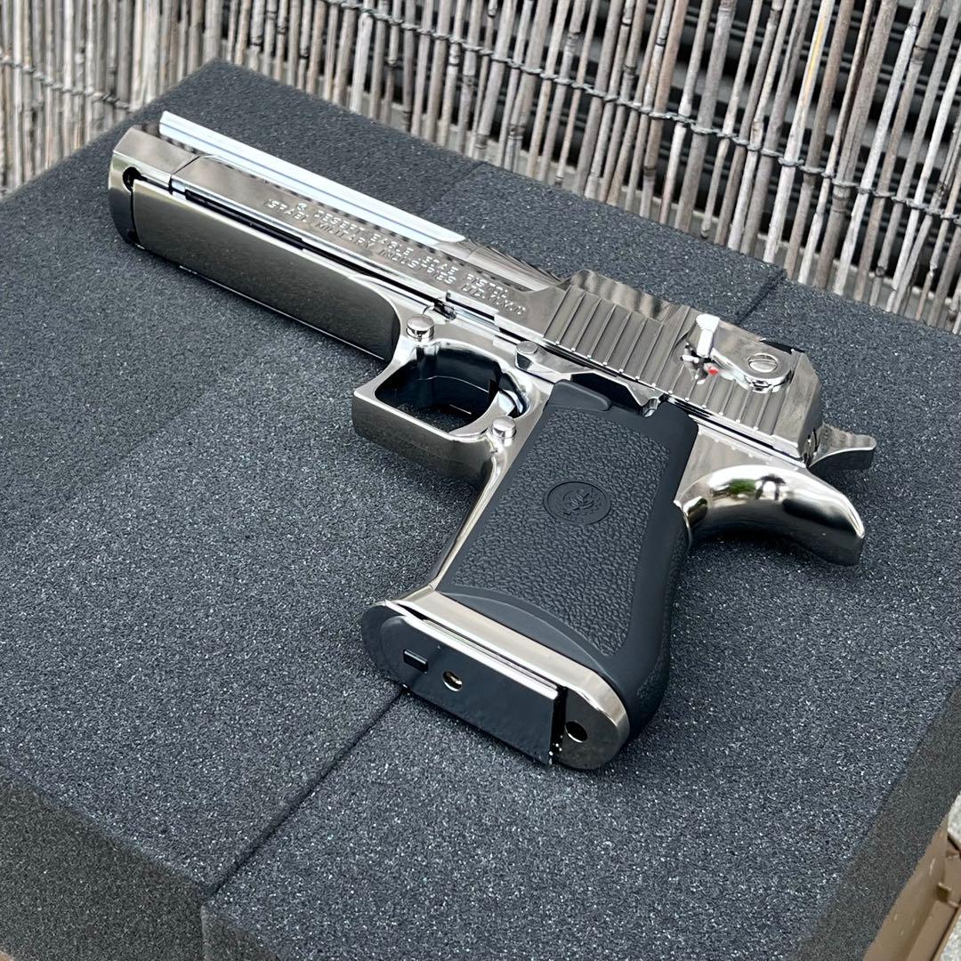 東京マルイ　デザートイーグル50AE クロームステンレス