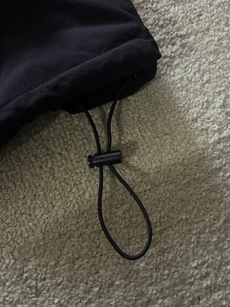 WINDANDSEA フード付き ウィンドブレーカー 黒