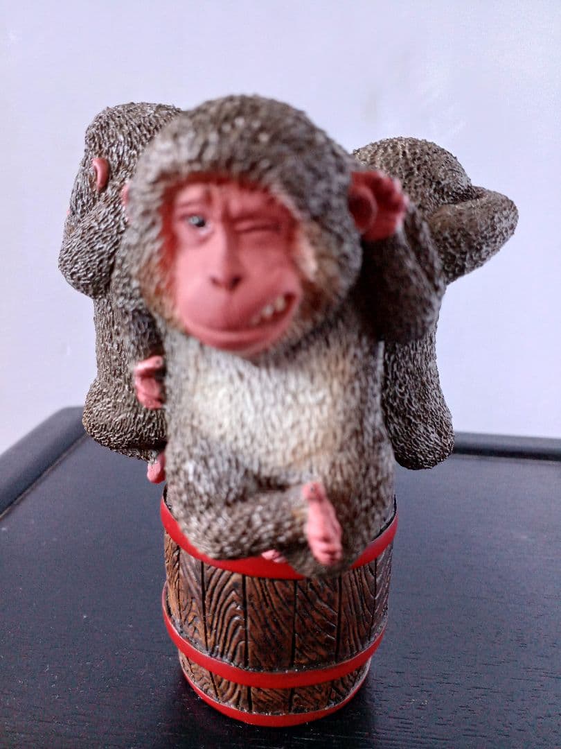 朝隈俊男さん　干支指人形2016年 樽申　サイン入り　訳あり