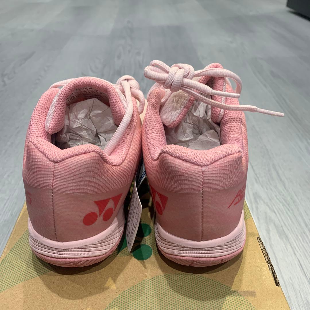YONEX REBEL ピンク バドミントンシューズ