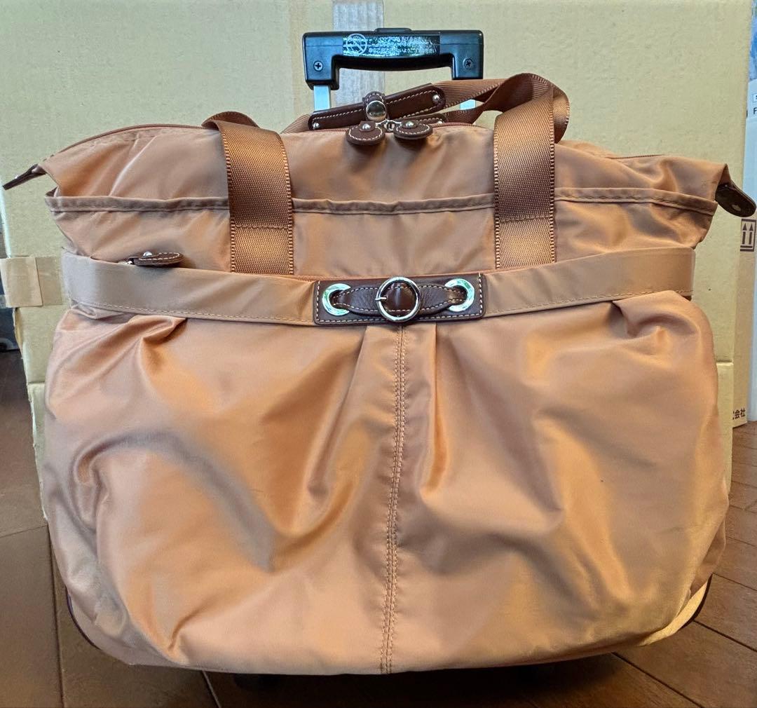 カナナプロジェクト　キャリーバッグ 機内4輪サイレント