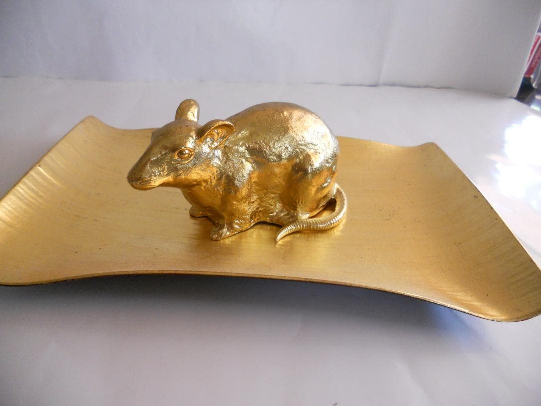 友沢正彦 作　金 の ねずみ です。