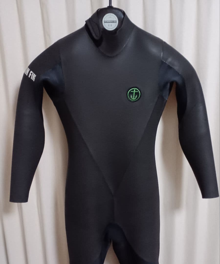 CAPTAIN FIN　キャプテンフィン　ウェットスーツ　3mm ラバー　ML