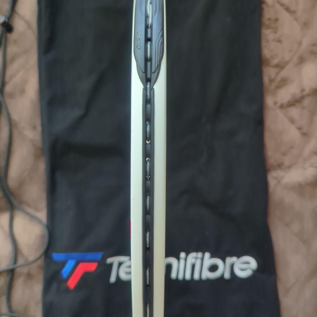 Tecnifibre t　TF40 305 V2 18M グリップサイズ　2