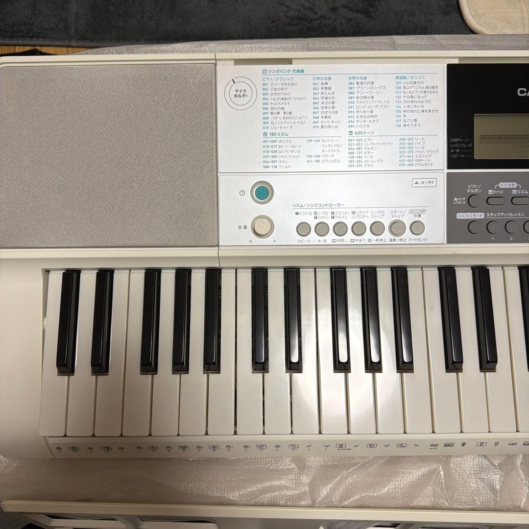 CASIO LK-516 キーボード 61鍵盤