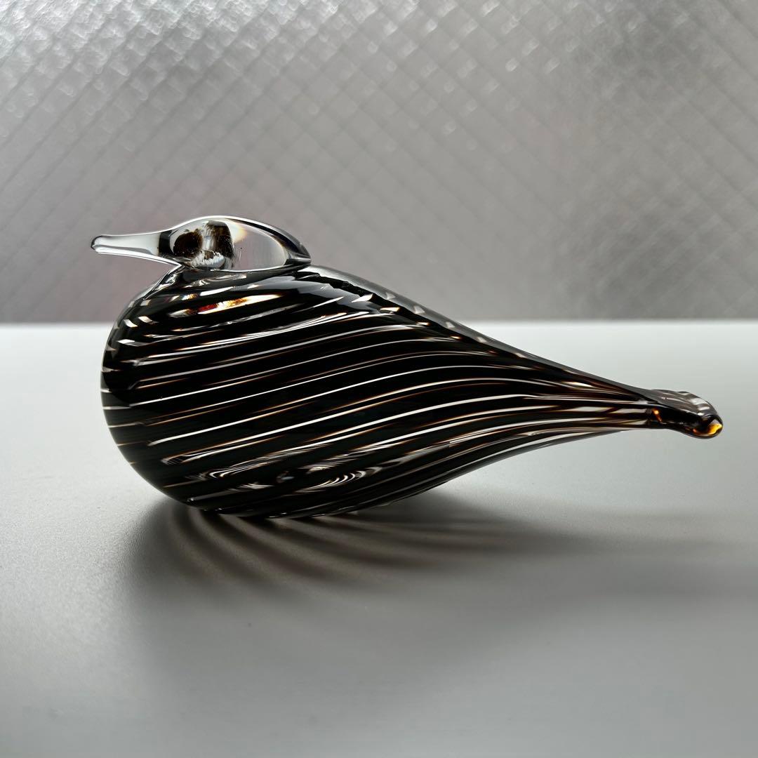 ガラス製ストライプ模様の鳥型オブジェ