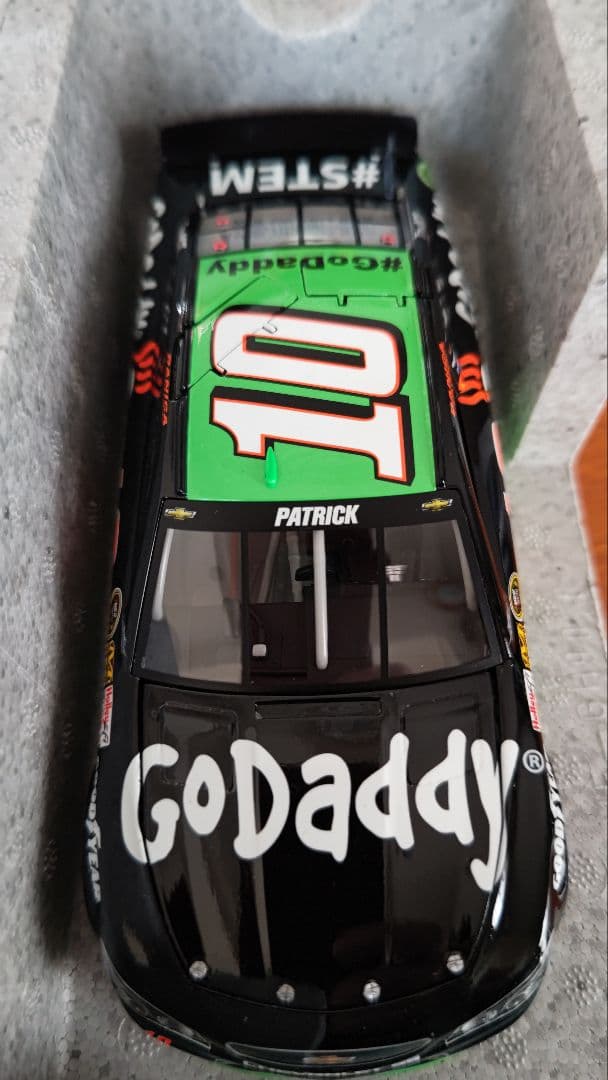 Danica Patrick NASCAR GoDaddy ミニカー 2015年