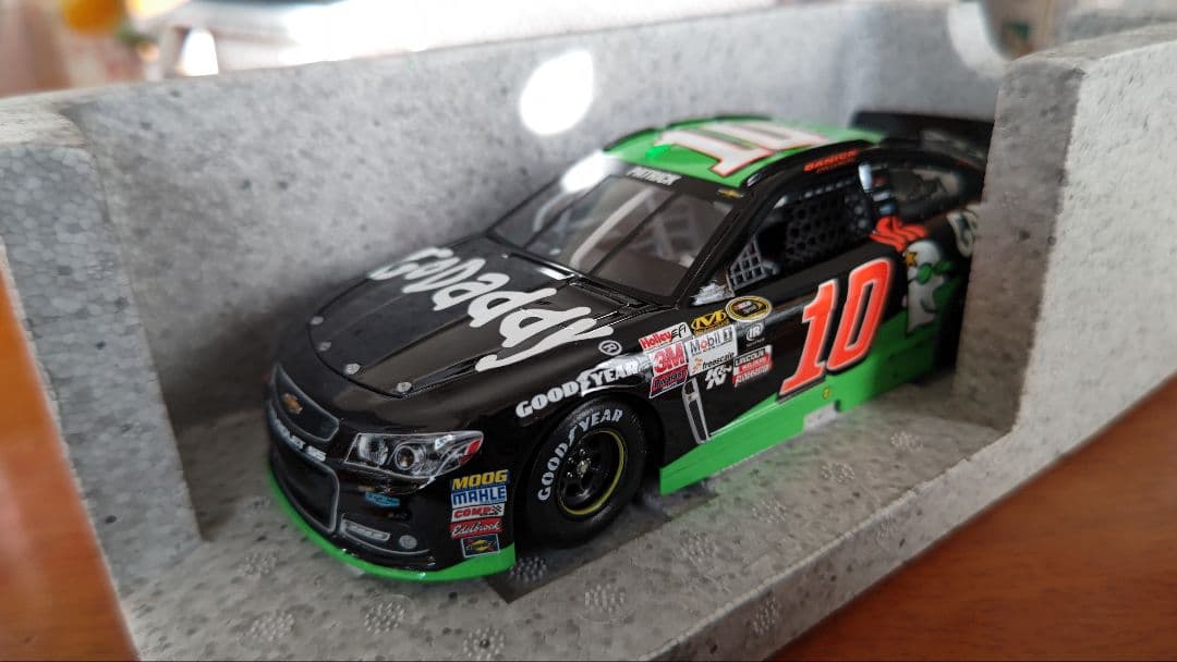 Danica Patrick NASCAR GoDaddy ミニカー 2015年