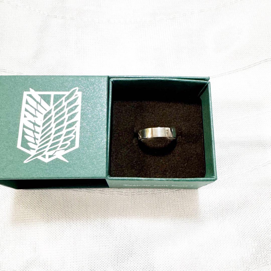 【未使用】【進撃の巨人】シルバーリング リヴァイ silver エメラルド