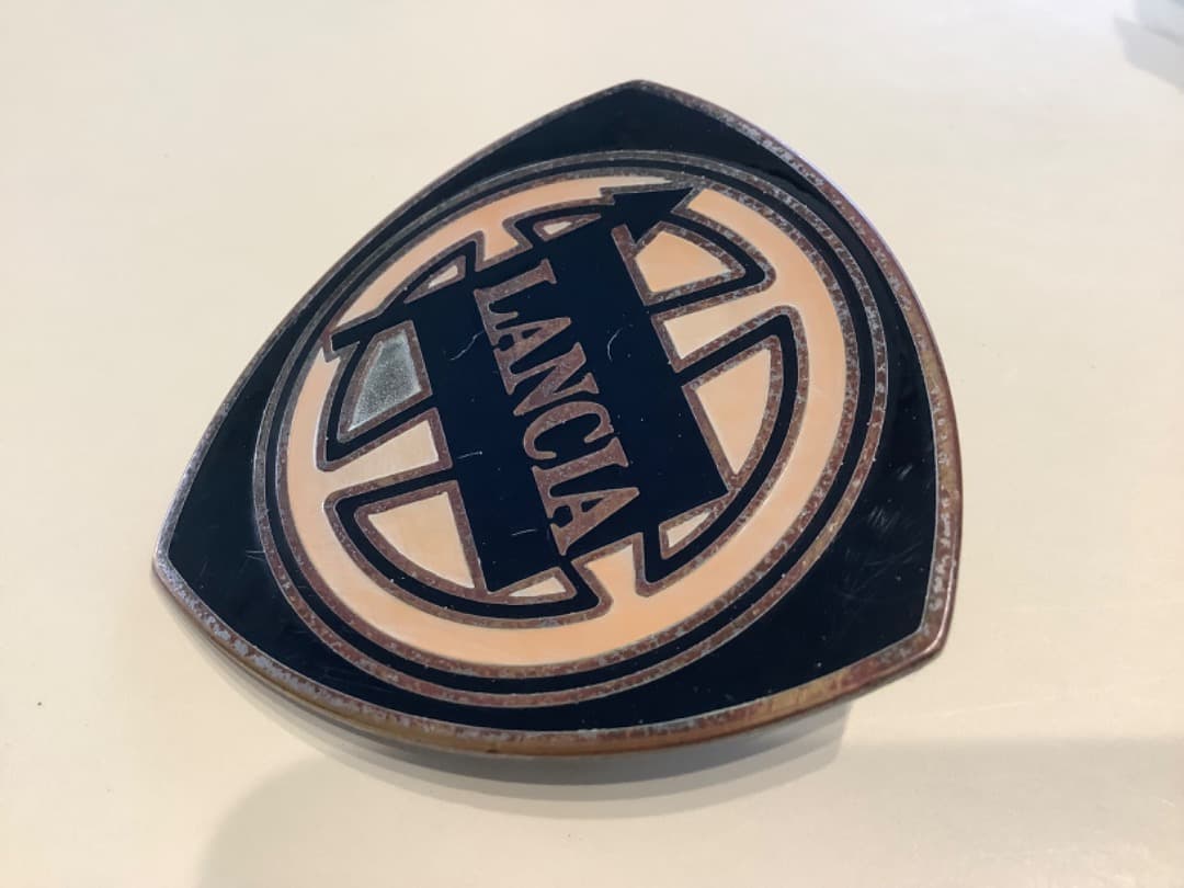 ランチア　エンブレム　アバルト　フィアット　アルファロメオ　フェラーリ