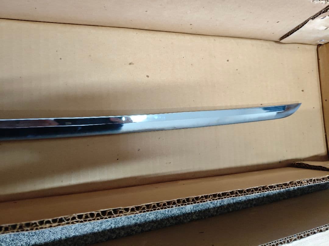 国宝原寸大複製 黄金梨子地螺鈿餝剣 模造刀 レプリカ 展示台付き 木箱付A028