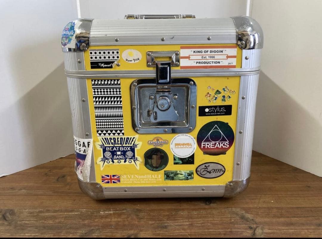 レコードケース　LPレコード　ハードケース　ジュラルミンケース　ステッカー