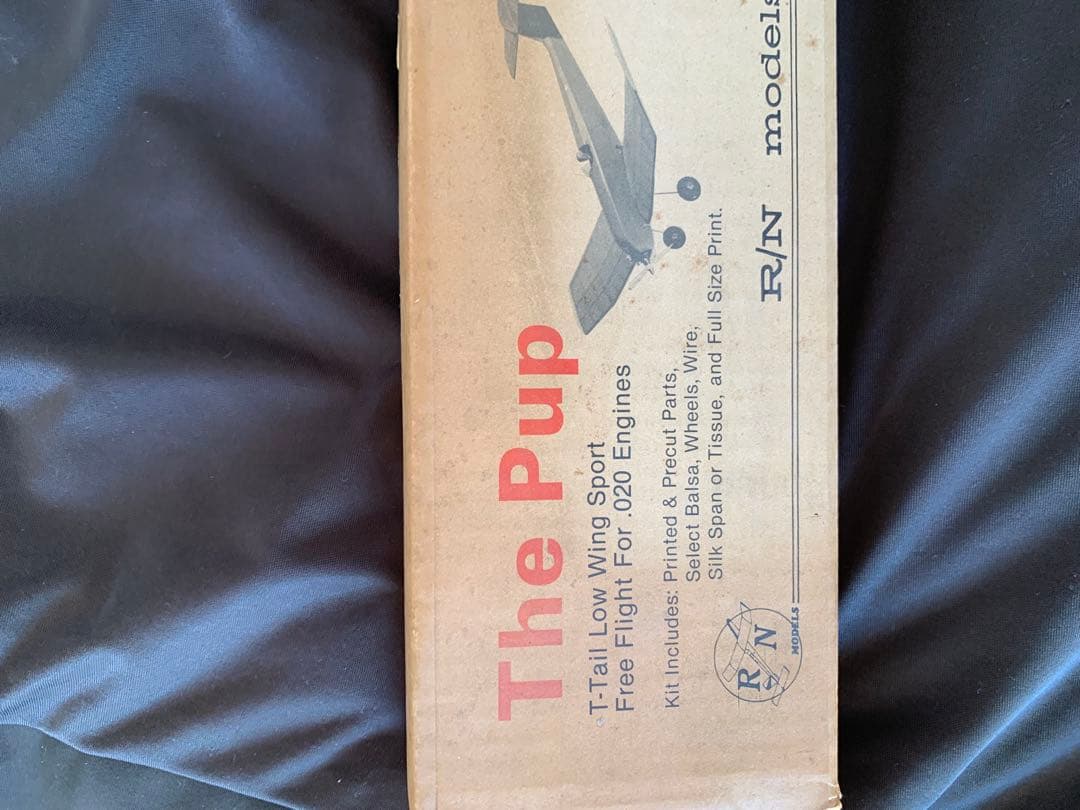 cox020エンジンと020エンジン用組立キット