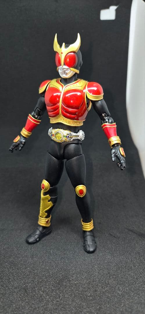 【中古】S.H.Figuarts　真骨頂　仮面ライダークウガ　ライジングマイティ