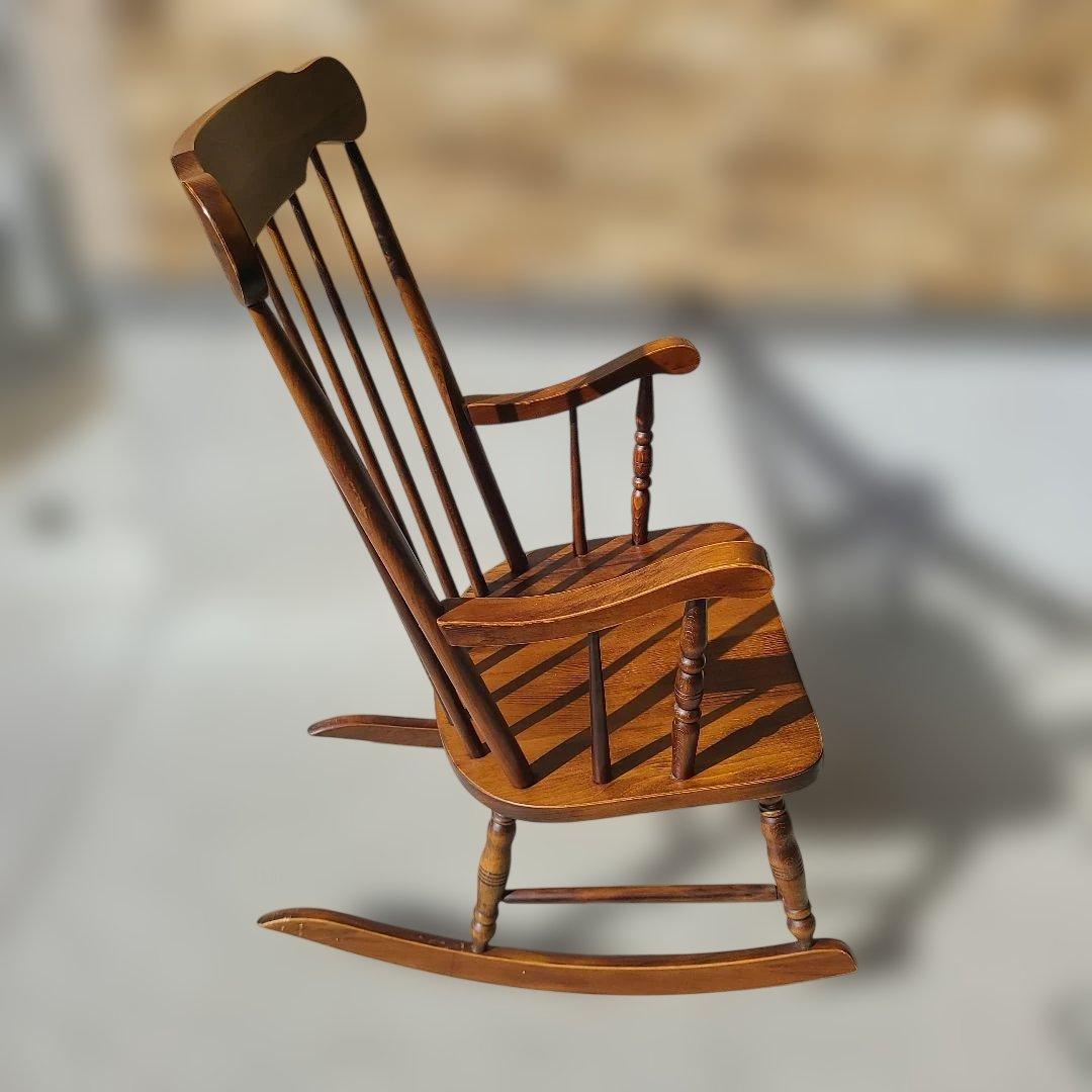 ✨希少✨木製ロッキングチェア クラシックデザイン 肘掛け付き