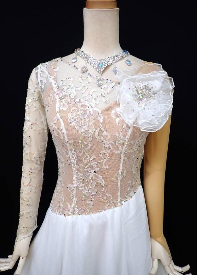 6360★タカダンス★オフ白×黄緑/レース/スタンダードドレス☆社交ダンス