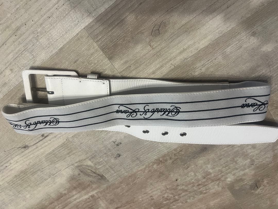 マークアンドロナ 白メンズベルト