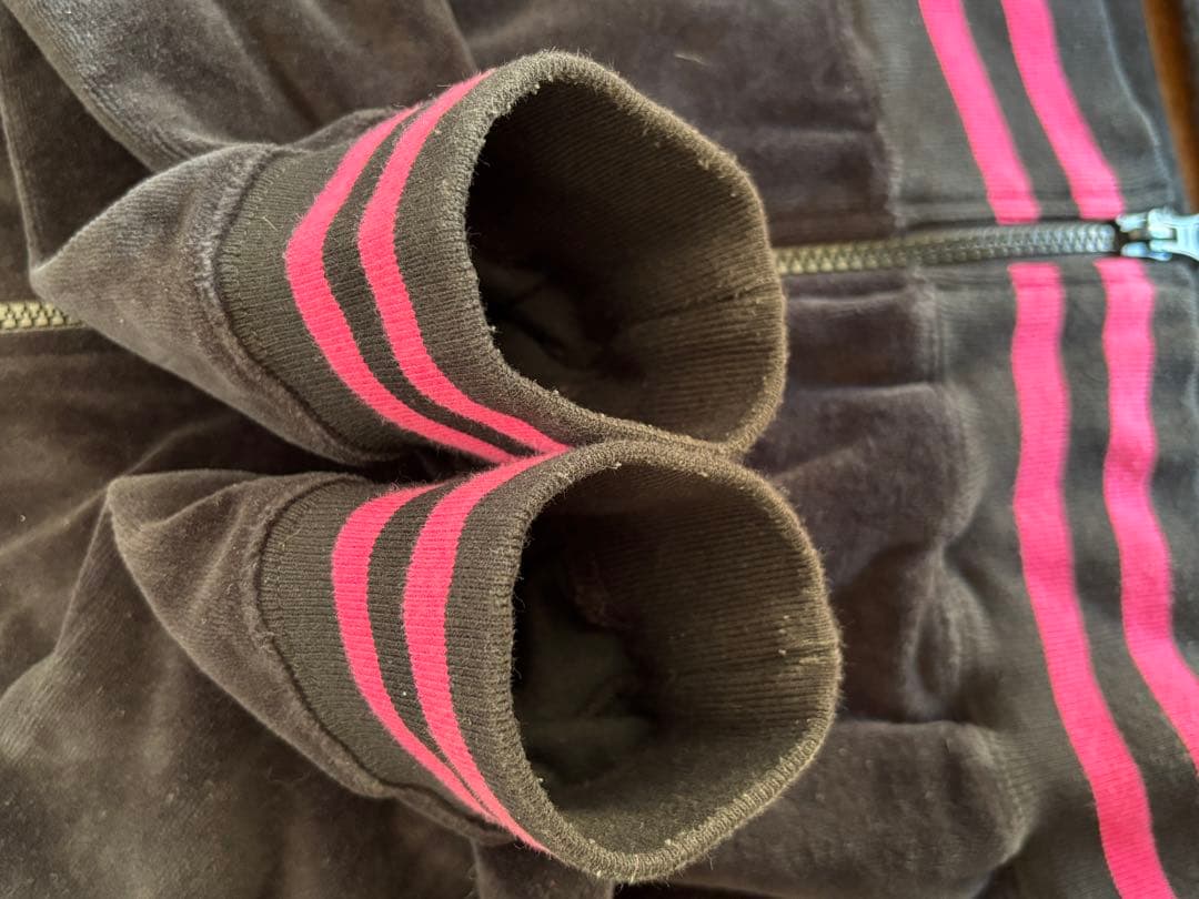 【未使用、美品】24karats セットアップ　ベロア　EXILE 黒　ピンク