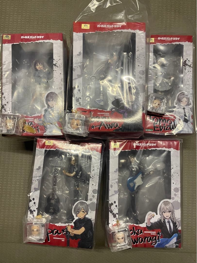 コトブキヤ　ガールズバンドクライ スケールフィギュア 表情替えパーツ付き　新品