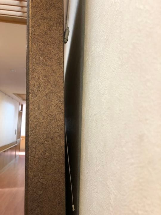 油彩画　題名「丸木橋のある風景」