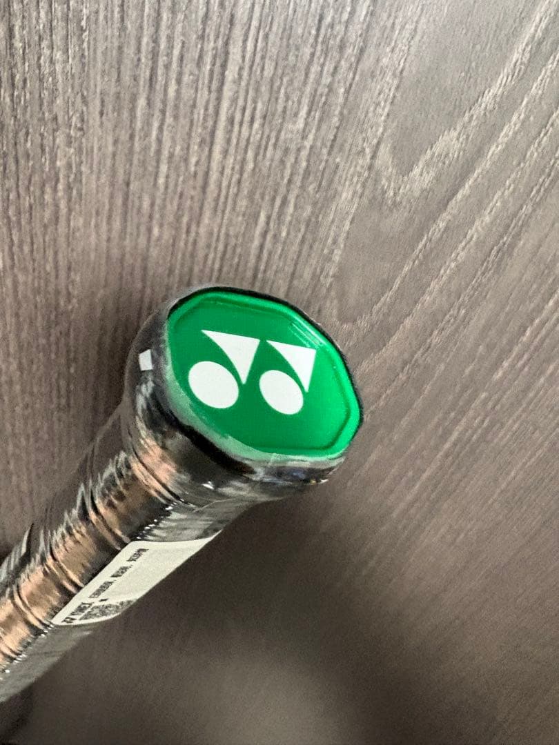 【新品未使用】YONEX ASTROX 玄黒 4UG5