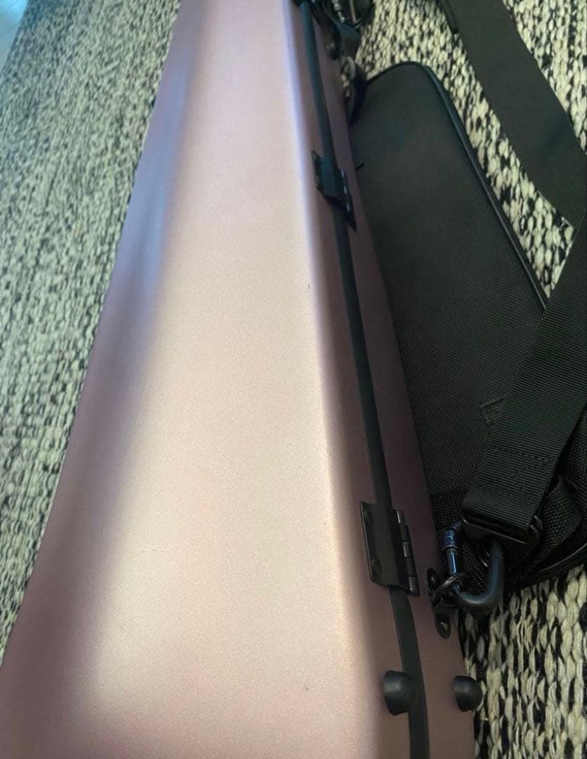 カーボンマック バイオリンケースCFV-2S サテンピンクゴールド　楽譜入れ付