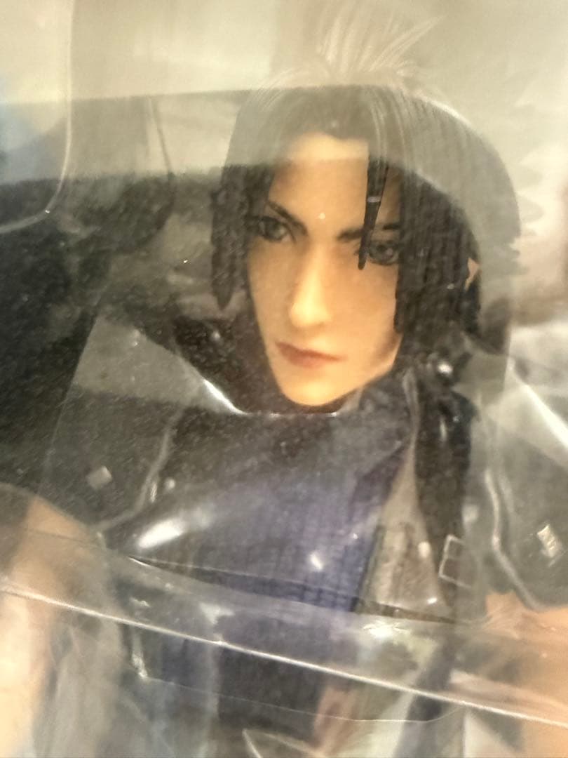 【限定版】クライシスコア FF7 ザックス フィギュア