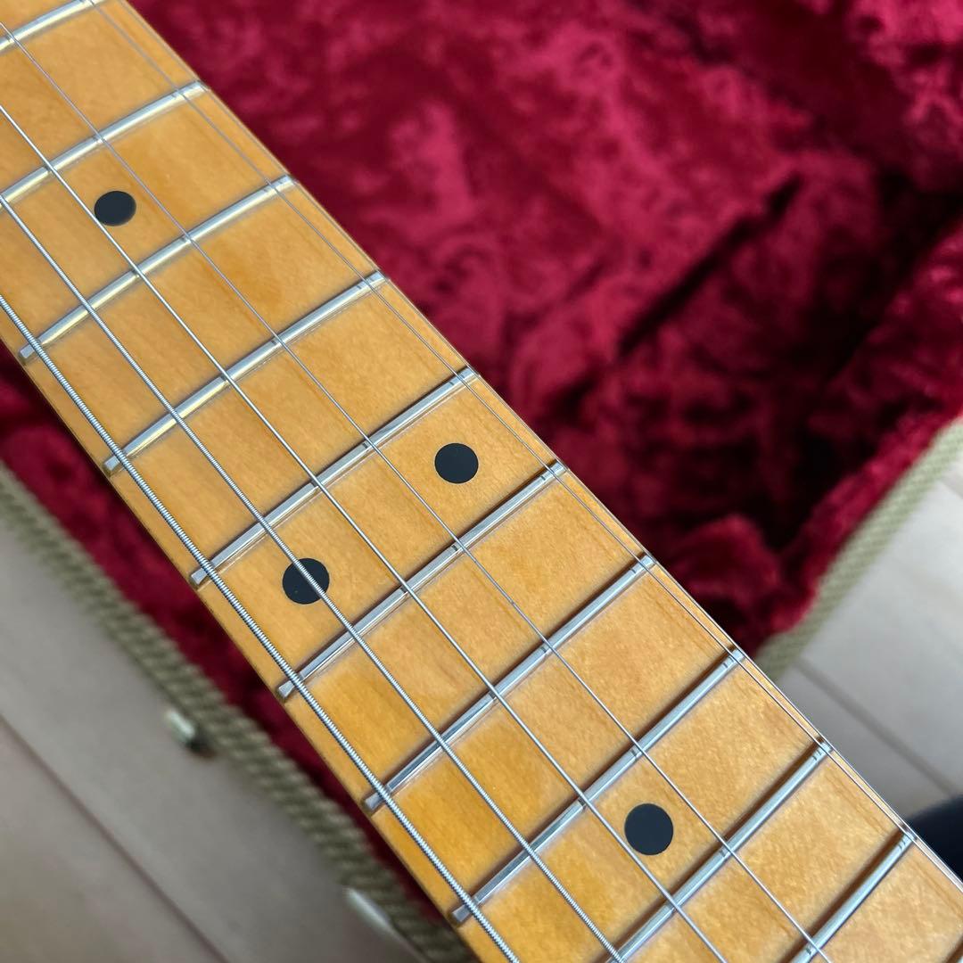 タンさん　定価35万超【美品】Fender アメビンII 57ストラト
