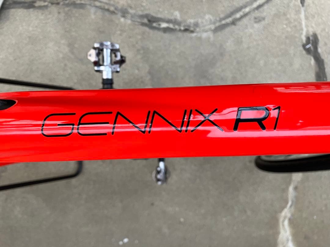 GENNIX R1 GARNEAU ガノー　カナダ　ロードバイク