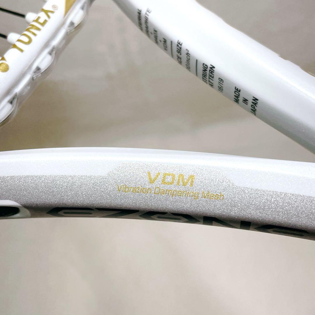 【希少】YONEX EZONE 100 大坂なおみモデル　ホワイト/ゴールドG2