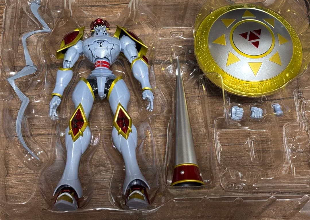 SH figuarts デュークモン　聖騎士再誕