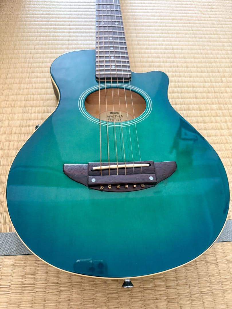 美品【希少廃盤】Yamaha APXT-1A エレアコ 光で色変わる 旅行サイズ