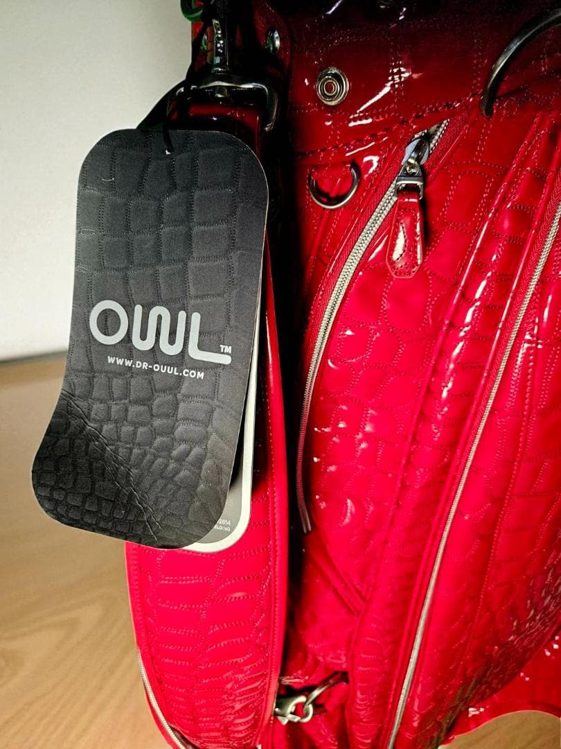 送料無料/新品未使用　OWL エナメル高級ワニ柄型押しゴルフバッグ レッド