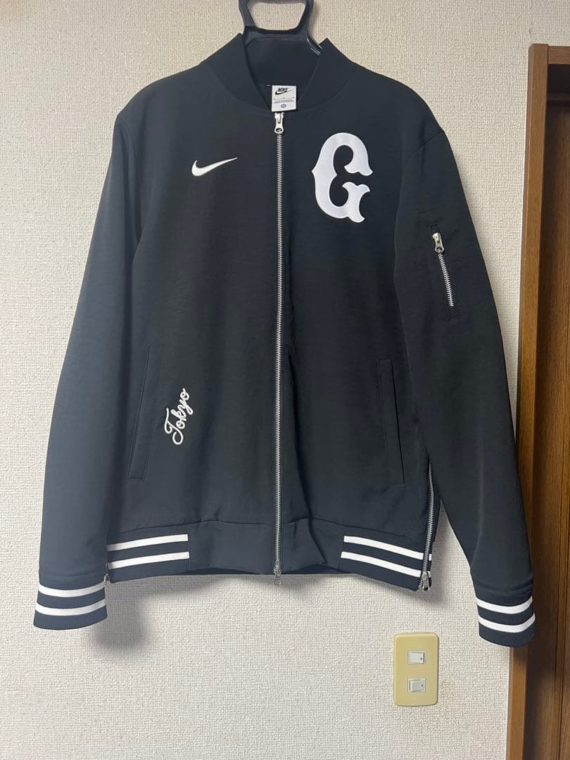 読売ジャイアンツ ナイキ ブラック グラウンドコート　US Mサイズ