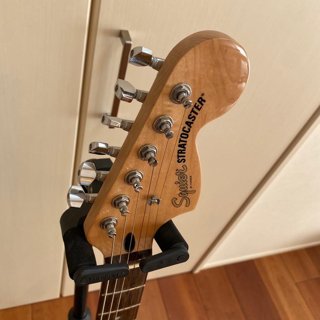 Squier Stratocaster ラージヘッド 水色　ライトブルー