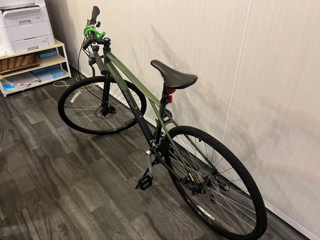 GT トラフィック クロスバイク