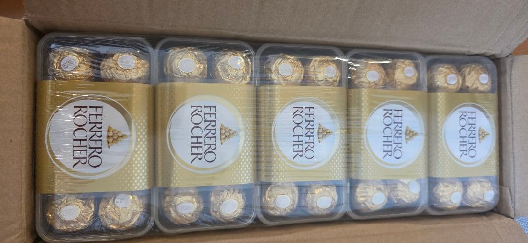 フェレロロシェ　チョコレート　１箱　１６粒入り×20箱　バレンタインに