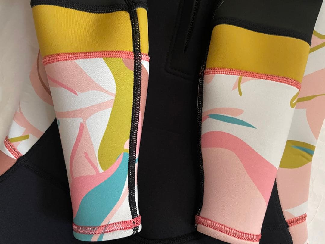 新品 ROXY ロキシー ウェットスーツ フルスーツ 2.5mm/2mm S