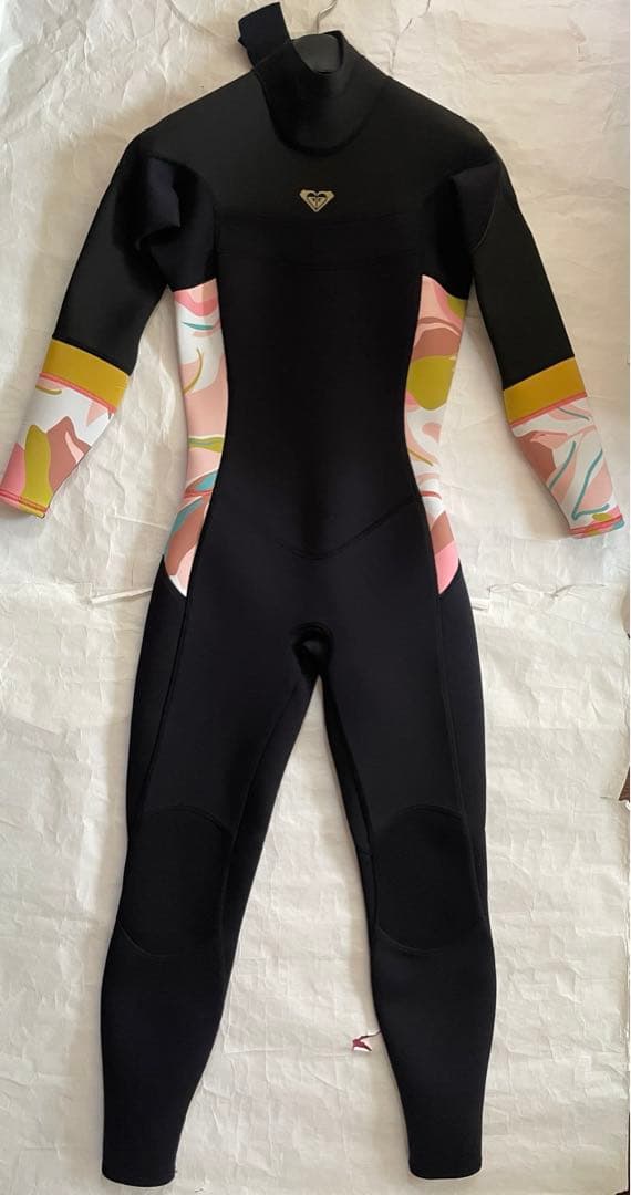 新品 ROXY ロキシー ウェットスーツ フルスーツ 2.5mm/2mm S