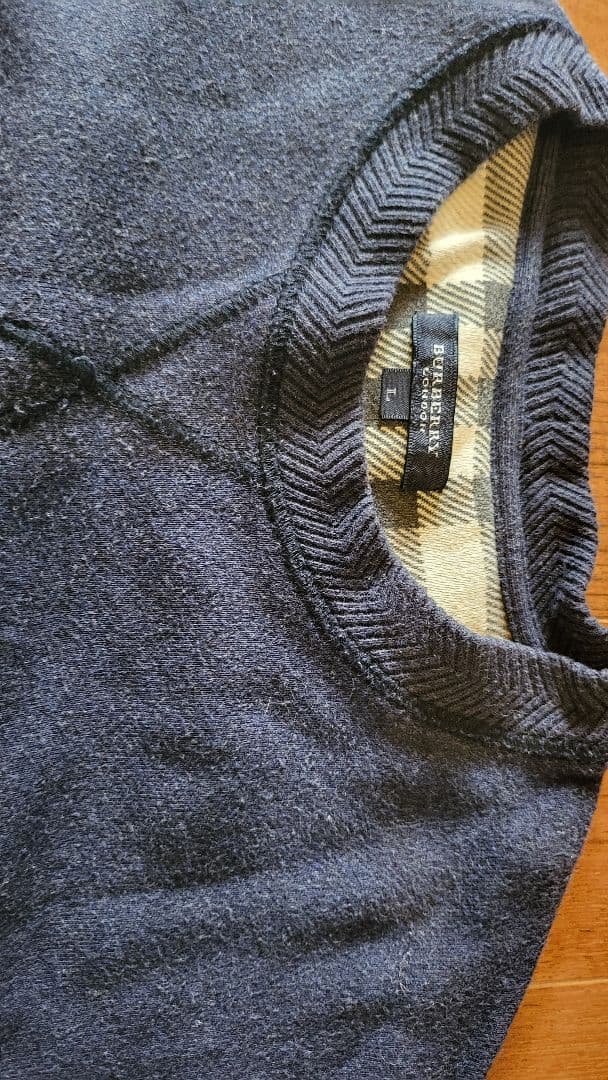 Burberry ネイビー セーター Lサイズ