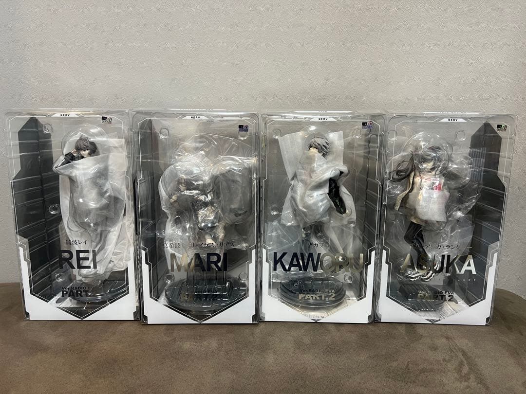 RADIO-EVA ストリートファッション フィギュア 4体セット