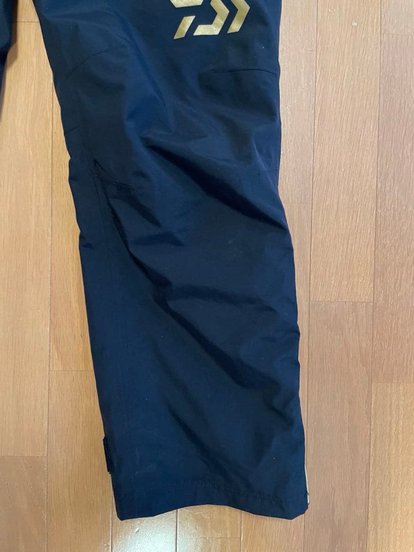 【中古美品】ダイワ ゴアテックス プロダクト ハイロフト ウィンタースーツ