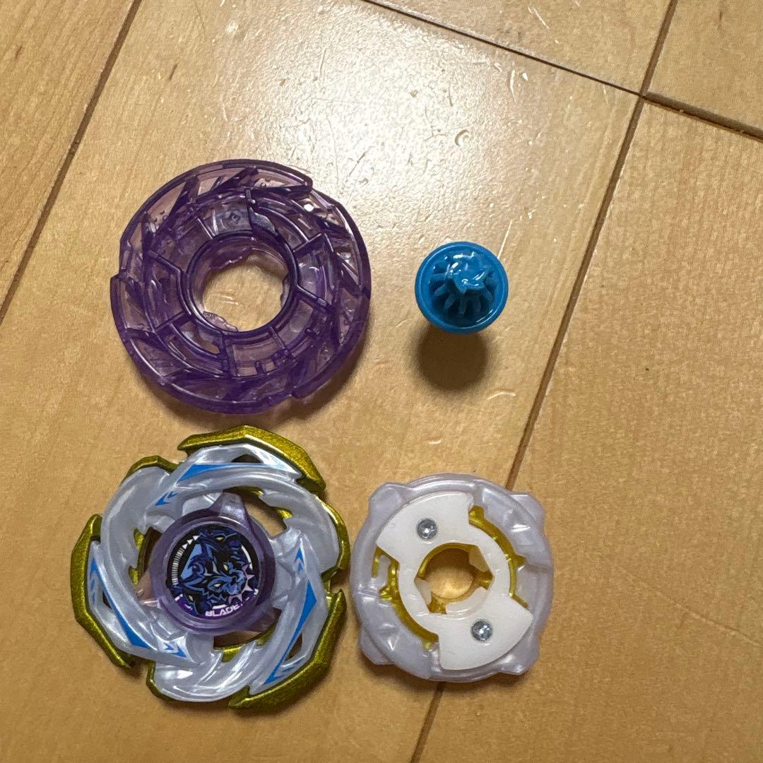 ベイブレードX ケルベウスボルトW4ー70 V