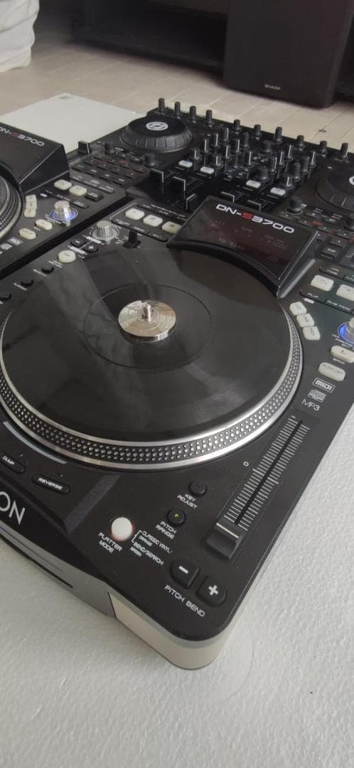 DJ機材 2x DENON DN-S3700 + 1x tracktor S1