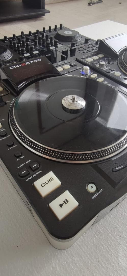 DJ機材 2x DENON DN-S3700 + 1x tracktor S1