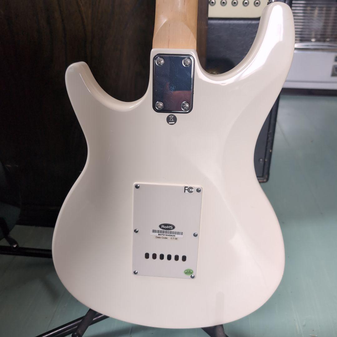 USB入出力ミディーギター　ホワイト 3ピックアップ　貴重‼‼