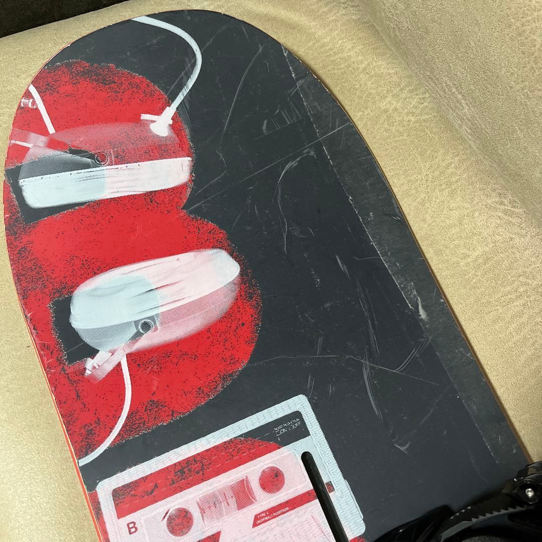 BURTON DESCENDANT 155 × BURTON CARTEL M