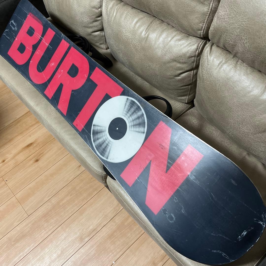 BURTON DESCENDANT 155 × BURTON CARTEL M