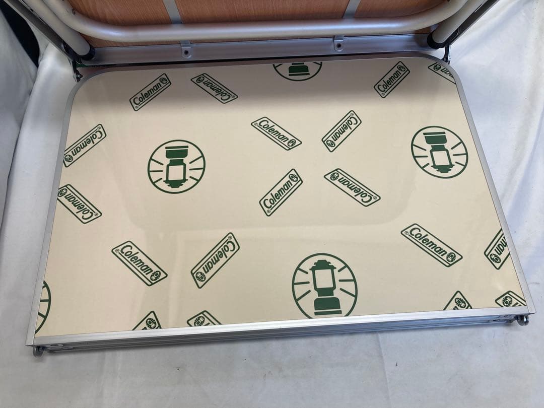 Coleman コールマン　フォールディングテーブル　三つ折り　BBQテーブル